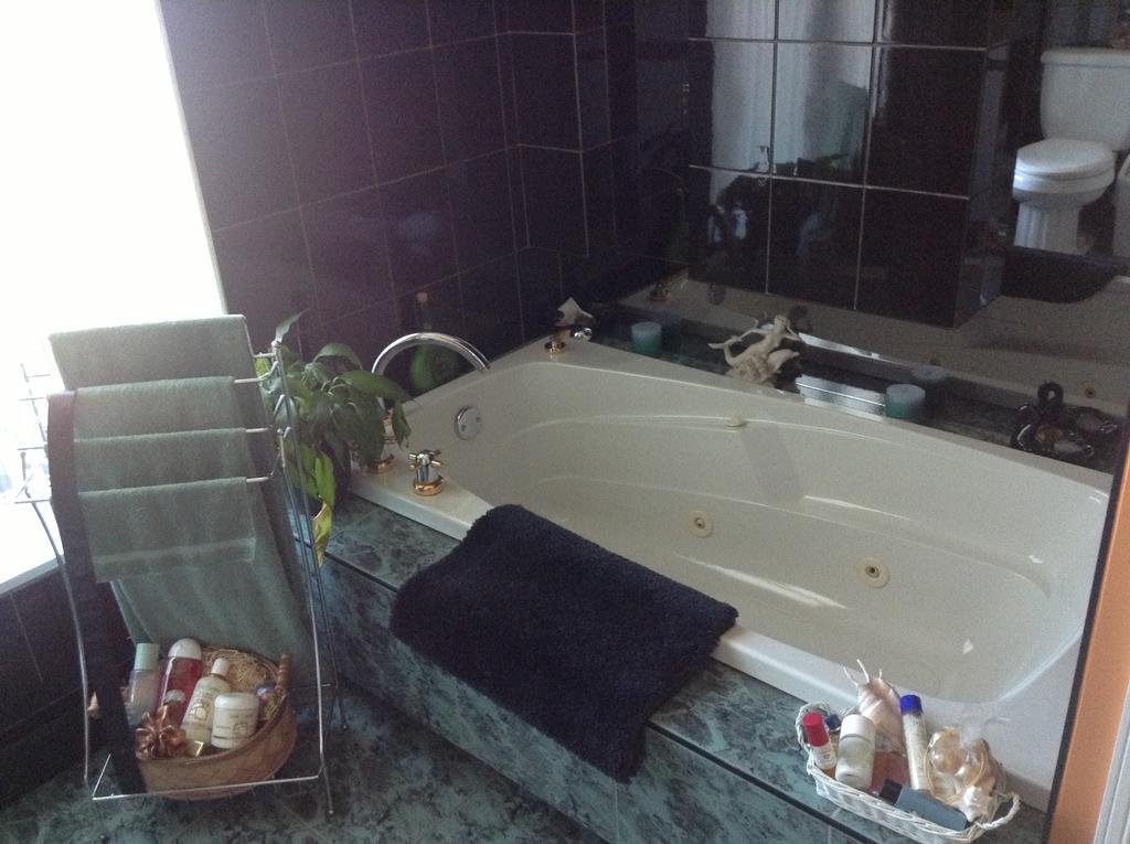 Bed and Breakfast Douces Evasions Saint-Anselme Zewnętrze zdjęcie